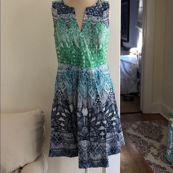 Dress - Picture 1 of 7